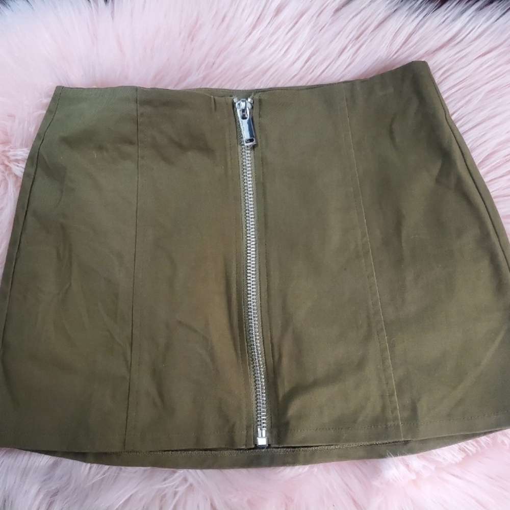 Poster Grl Army Green Zipper Mini Skirt Small Dolls Kill